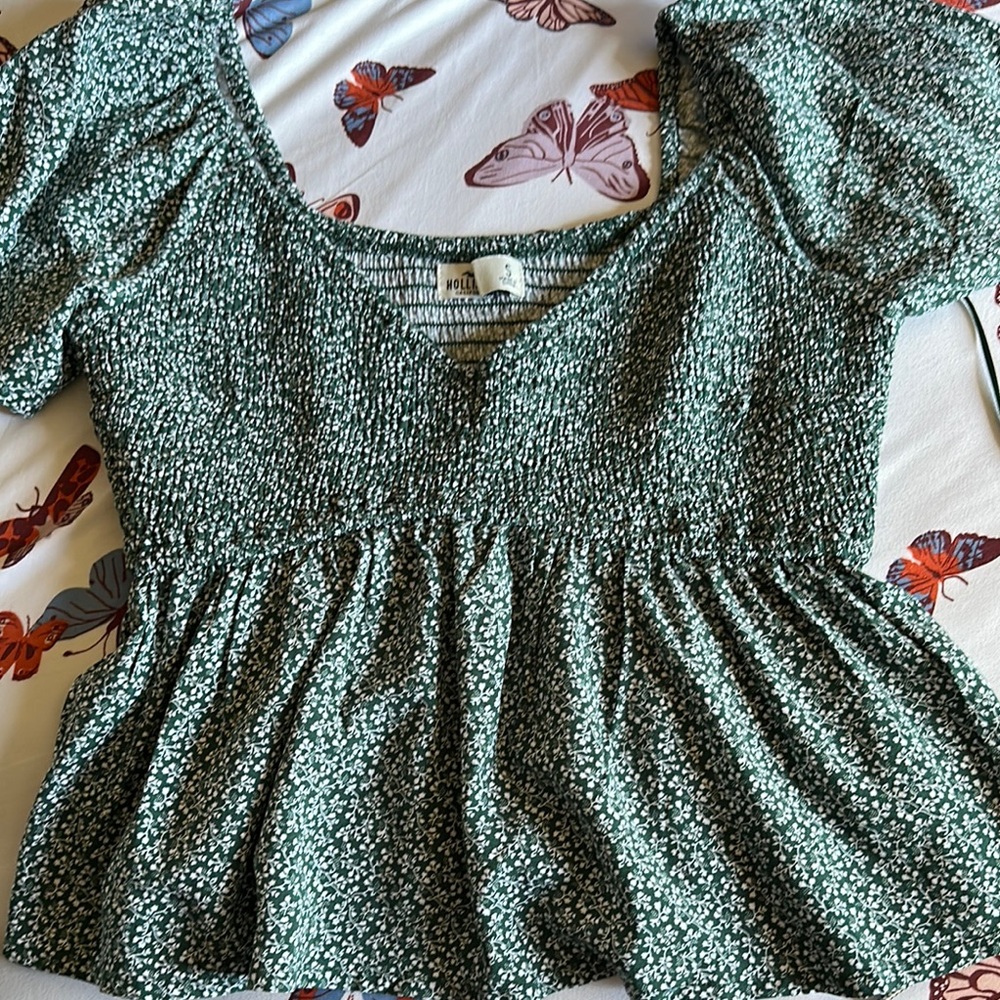 Hollister Green Blouse Elegant Top